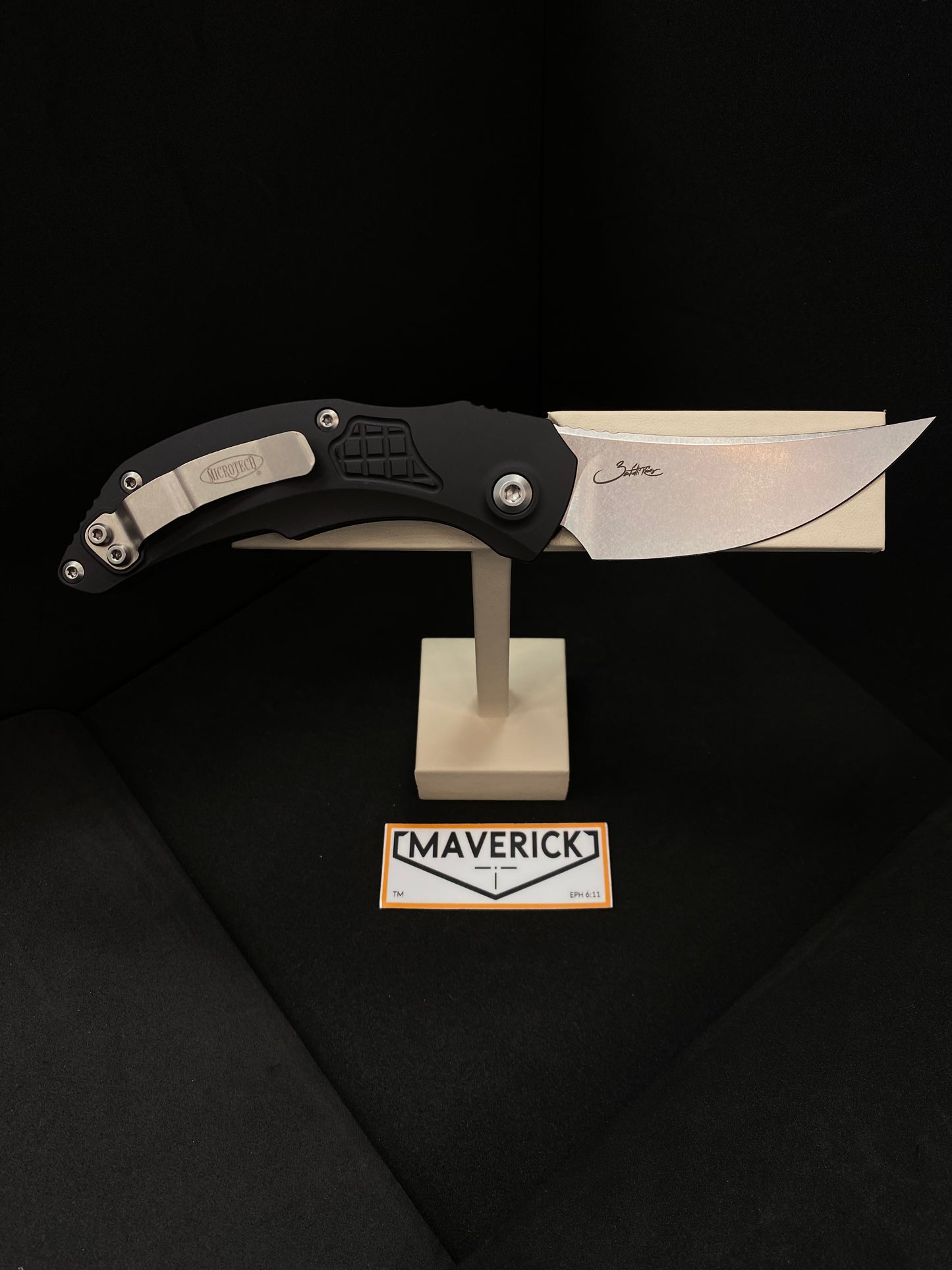 Microtech Brachial - Automatic S/E Stonewash Standard Blade Black Handle