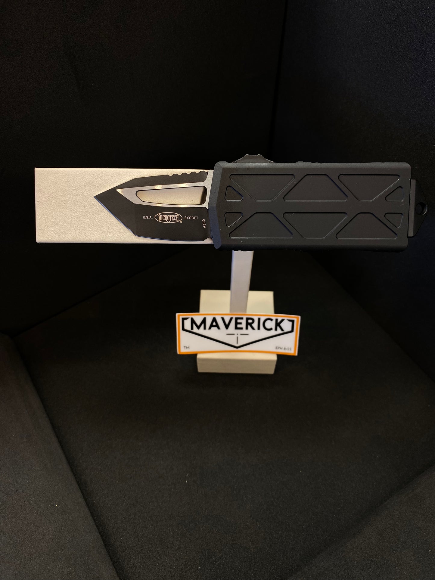 Microtech Exocet - Tanto Edge, Tactical Standard Blade, Black Handle