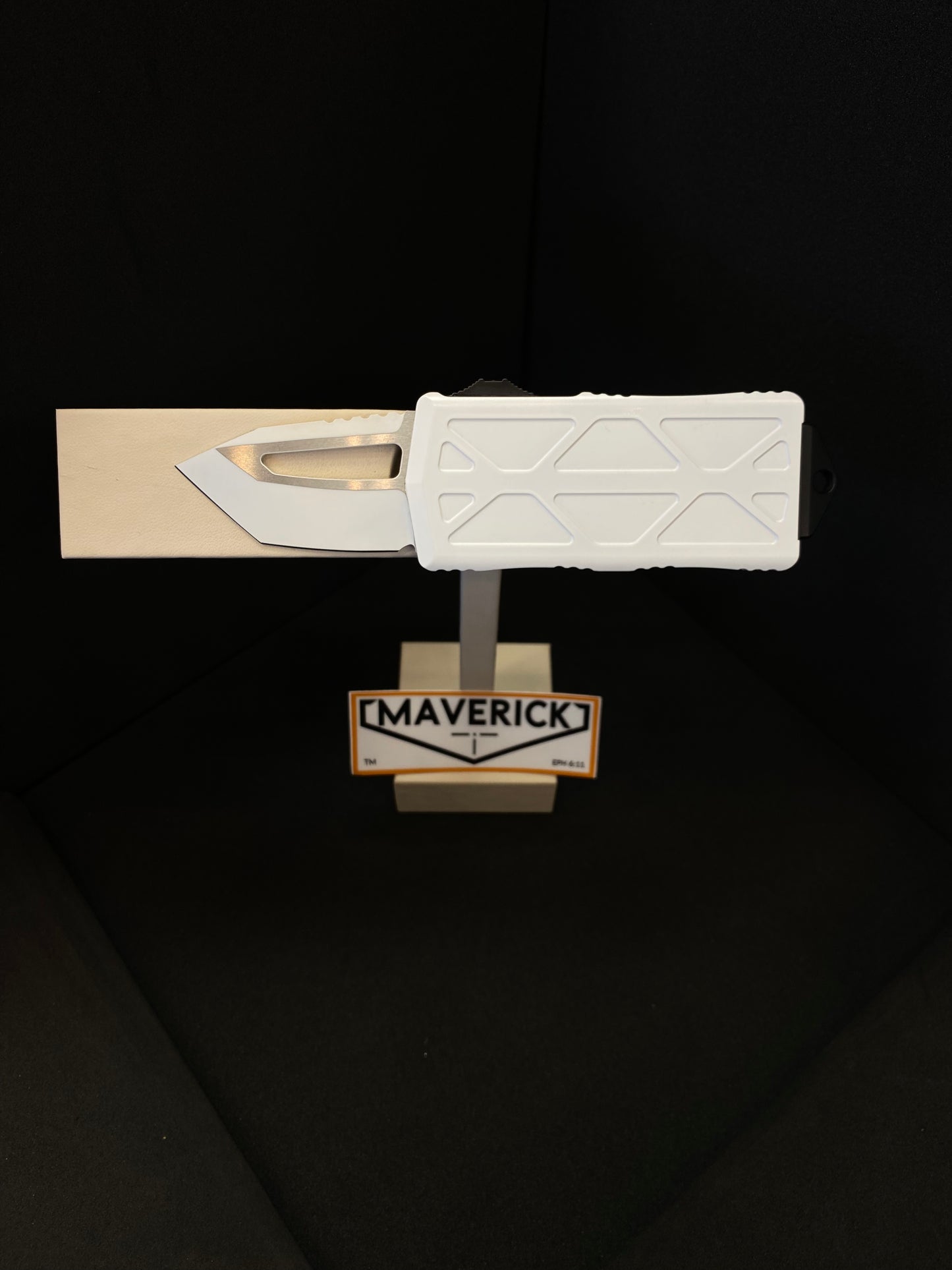 Microtech Exocet Storm Trooper - Tanto Edge, White Standard Blade, White Handle, Black Clip with Storm Trooper Logo