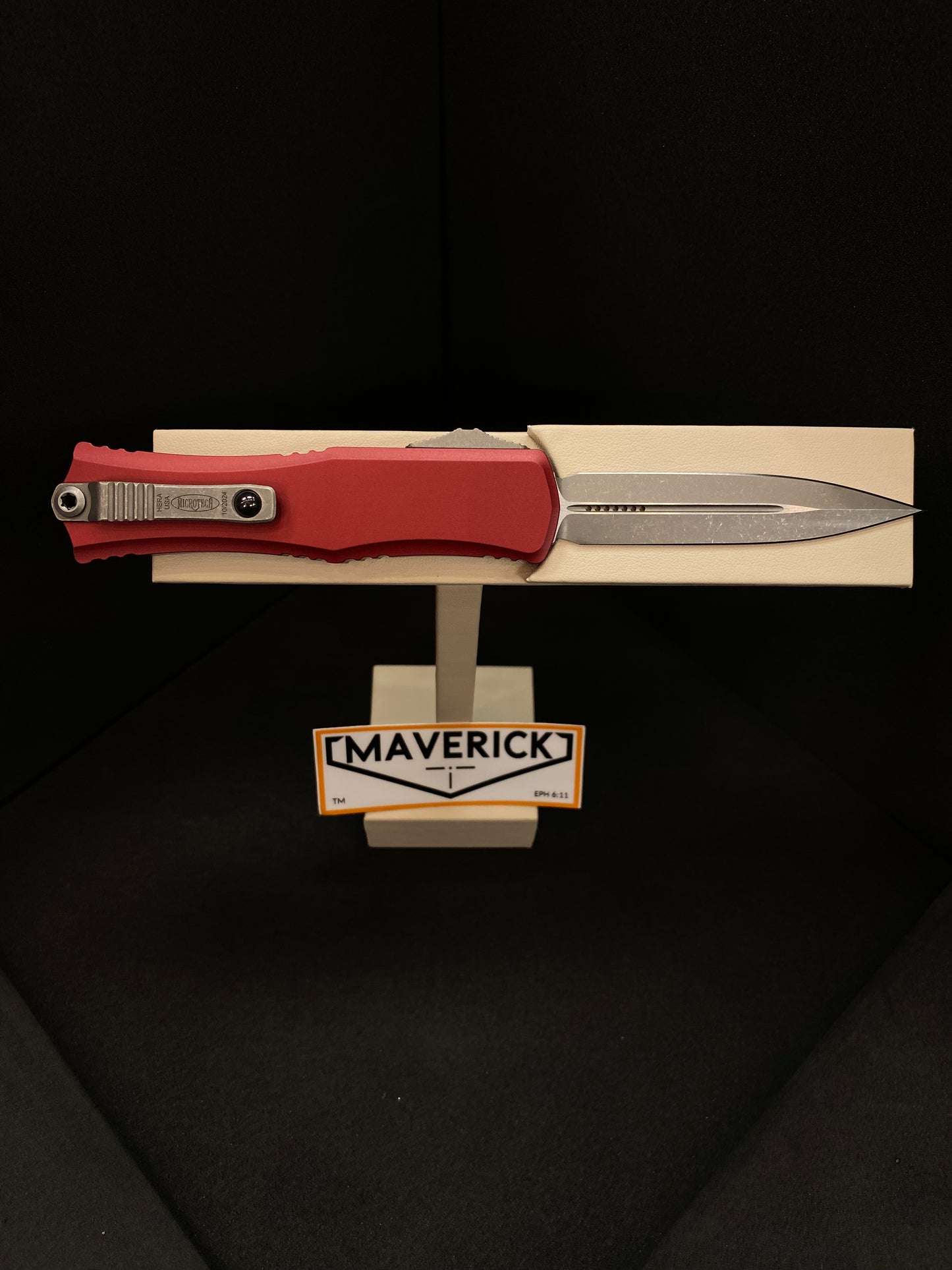 Microtech Hera II Mini - D/E Apocalyptic Standard Blade Merlot Handle