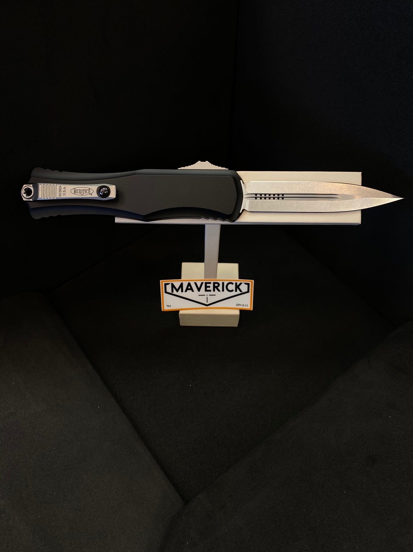 Microtech Hera II - D/E TStonewash Standard Blade Black Handle