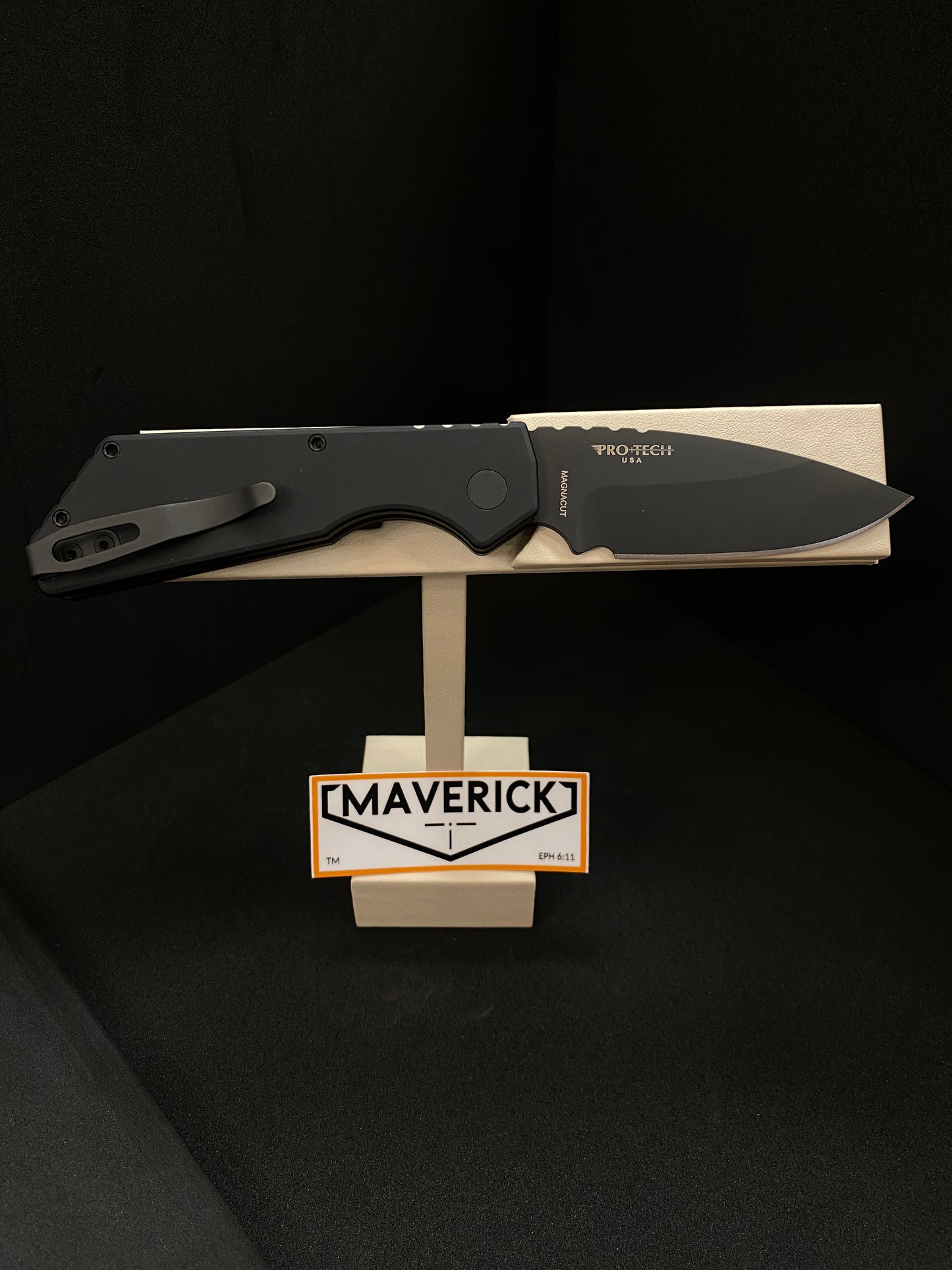 Pro-Tech Strider PT+ - Black Handle, Black Blade