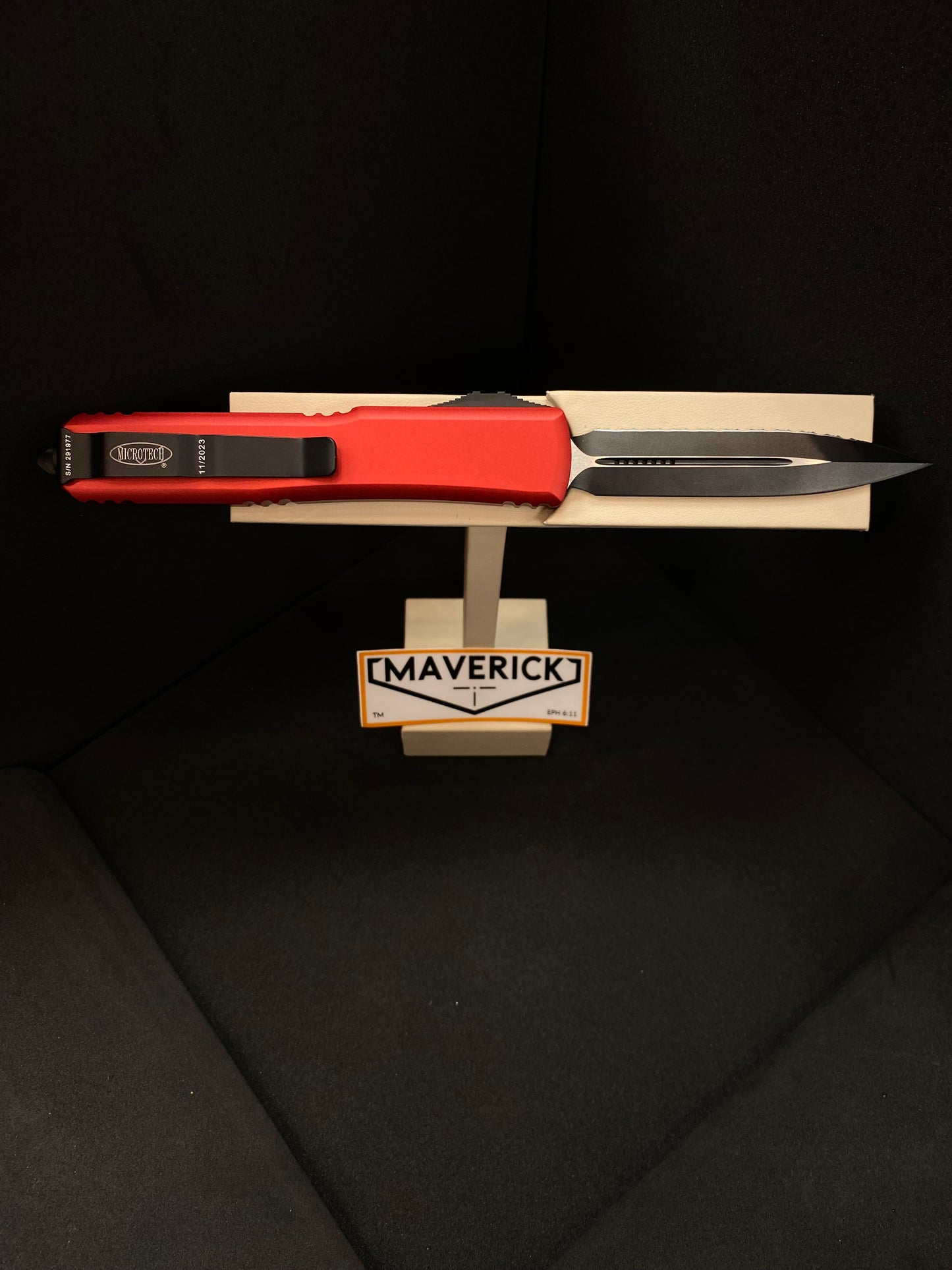 Microtech Ultratech - D/E Red Handle, Black Blade F/S