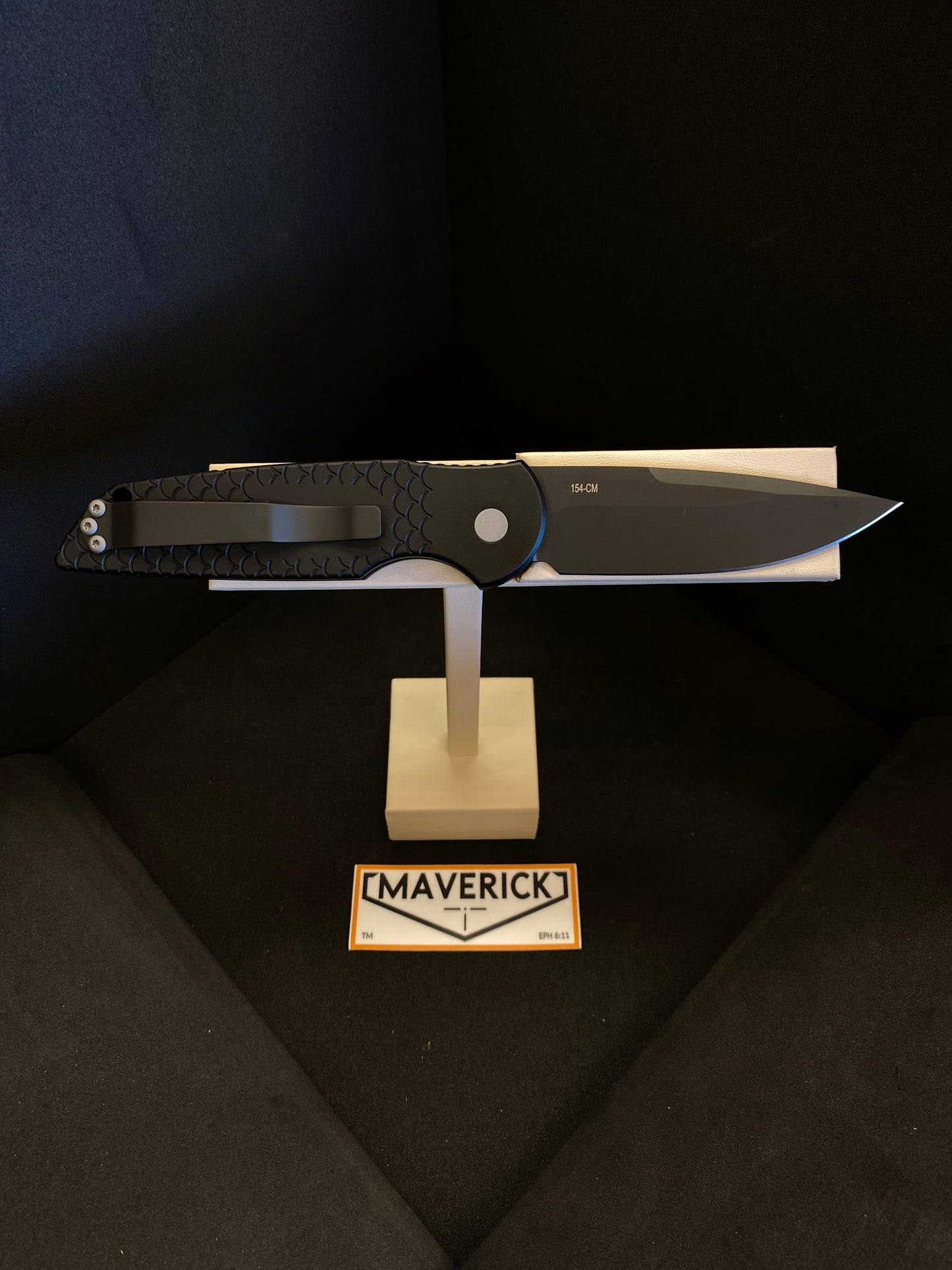 Pro-Tech TR-3 X1 - Auto, Black Fish Scale Handle, Black Blade