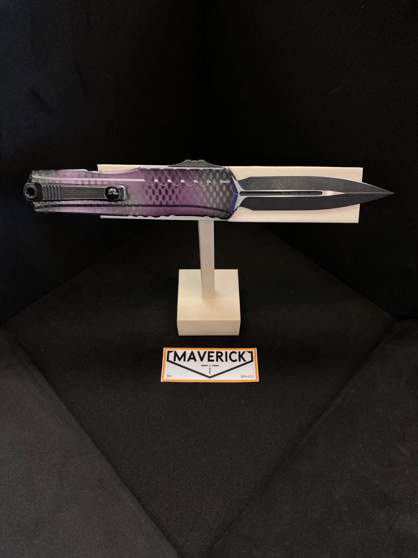 Microtech Cypher II - D/E Signature Series Purple X-51