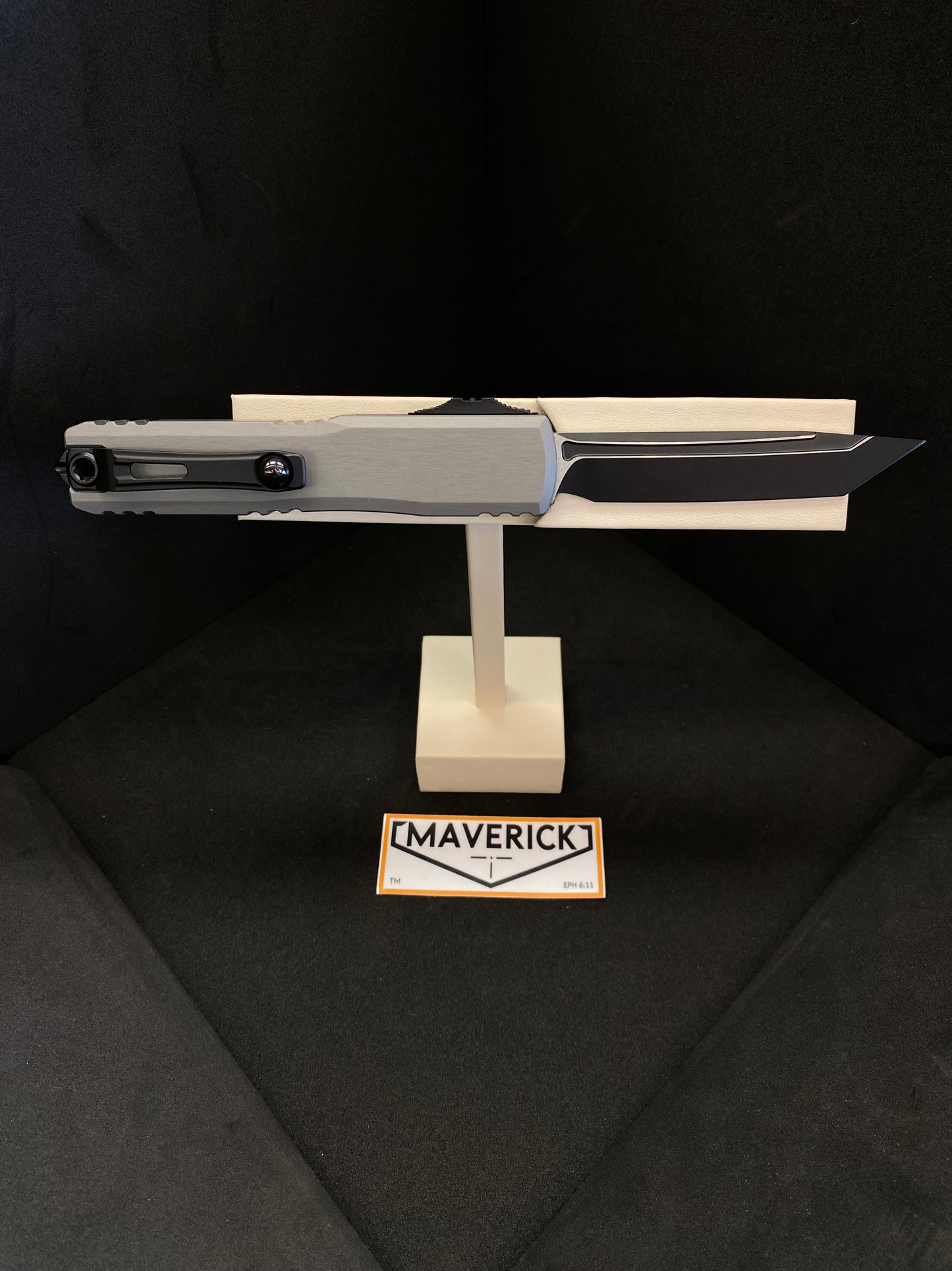 Microtech Ultratech ZBP - T/E Zero Blade Play Black Blade Natural Clear Handle