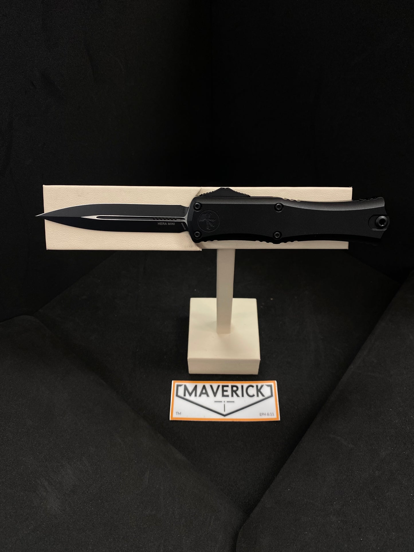 Microtech Hera II Mini - D/E Tactical Standard Black Blade Black Handle
