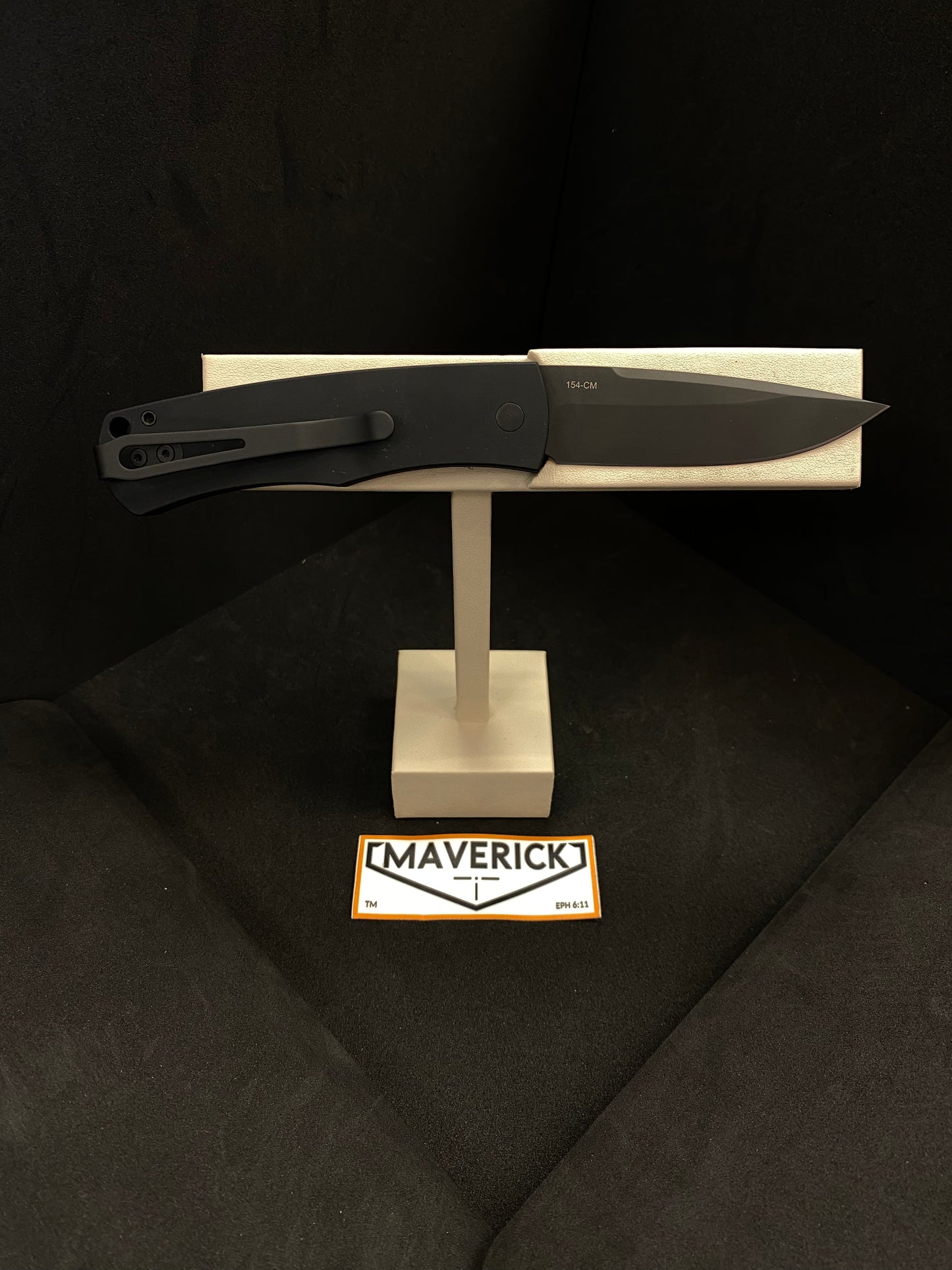 Pro-Tech BR-1 Magic - Black Handle with Textured Bolster, Black DLC 154CM Blade