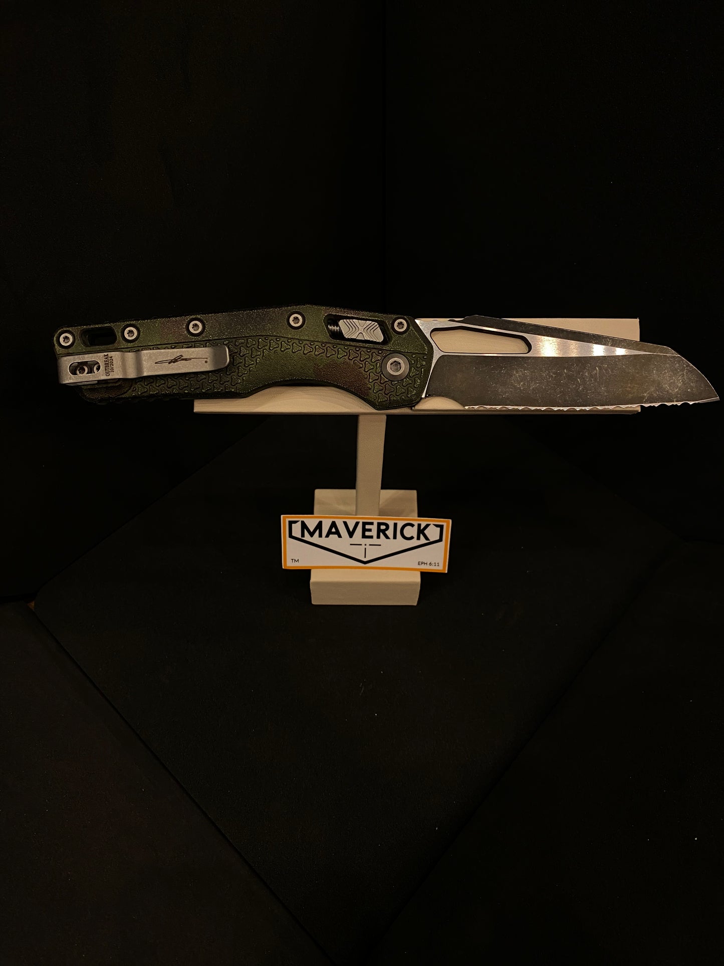 Microtech MSI - S/E Tri-Grip Signature Series Outbreak Full Serrated Blade Polymer Handle