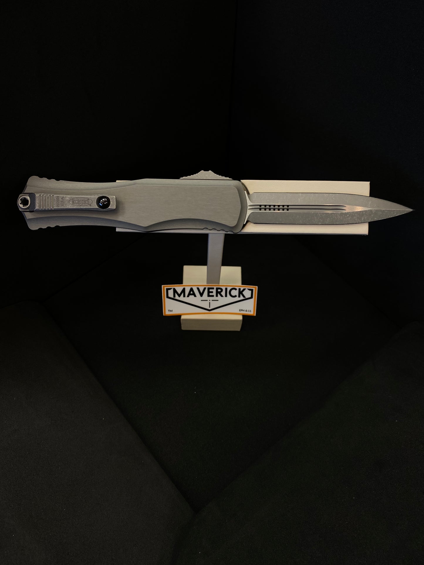 Microtech Hera II - D/E Apocalyptic Standard Blade Natural Clear Handle