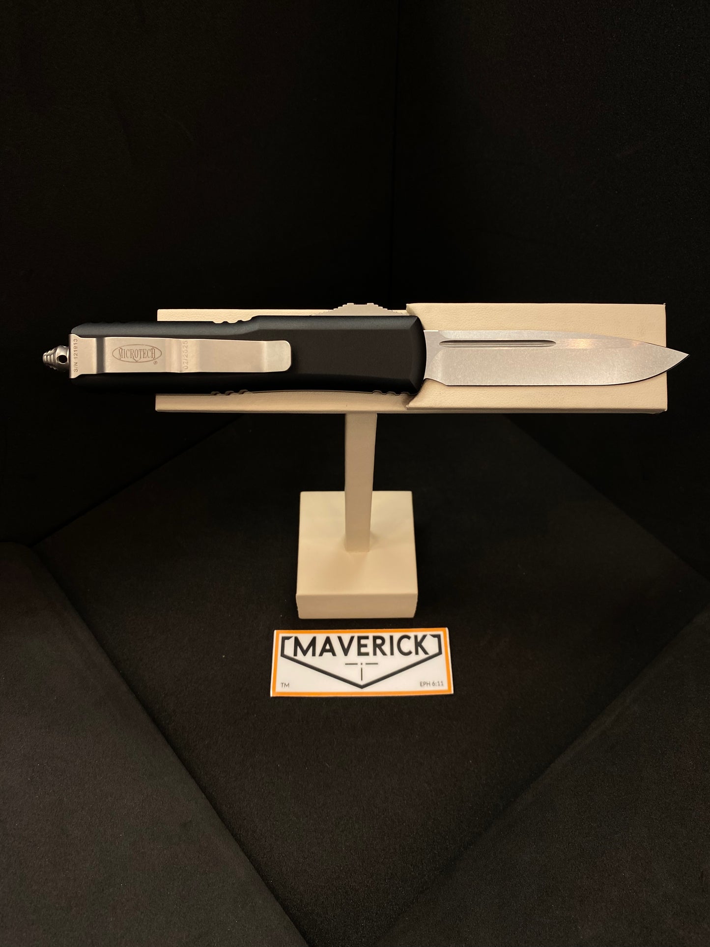 Microtech UTX-85 - S/E Stonewash Standard Blade Black Handle