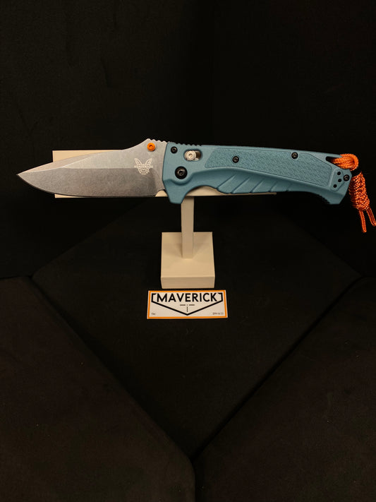 Benchmade Adira - CPM-Magnacut Manual Open