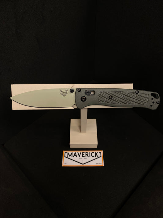 Benchmade Bugout - CPM-S30V Manual Open
