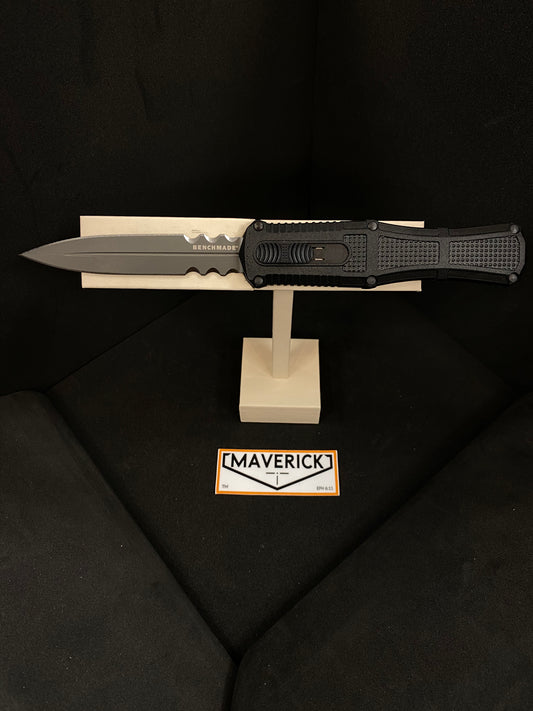 Benchmade Claymore OTF - CPM-D2 Auto Open