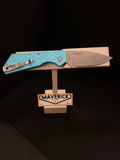 Pro-Tech Strider PT+ - Tiffany Blue Gridlock Handle, Stonewash Blade