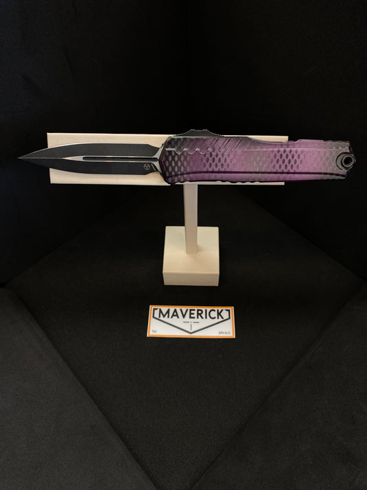 Microtech Cypher II - D/E Signature Series Purple X-51