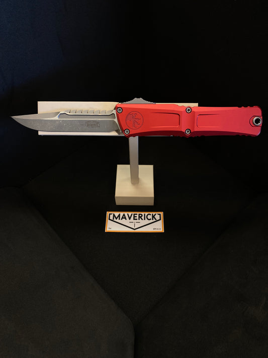 Microtech Combat Troodon Interceptor - Gen III Signature Series Red Handle Apocalyptic Standard Blade