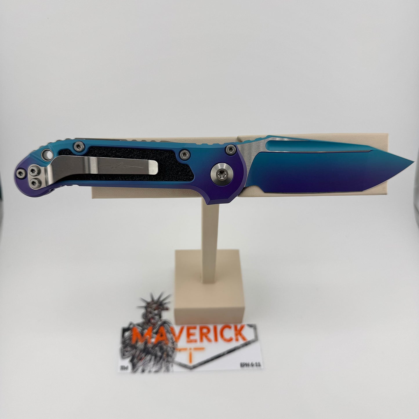 Microtech L.U.D.T - Gen III Signature Series Aurora Low Polish Hardware
