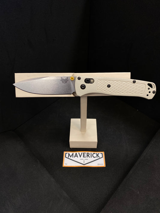 Benchmade Bugout - CPM-S30V Manual Open