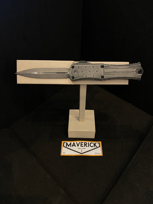 Microtech Hera II Mini - D/E Signature Series Dark Flag
