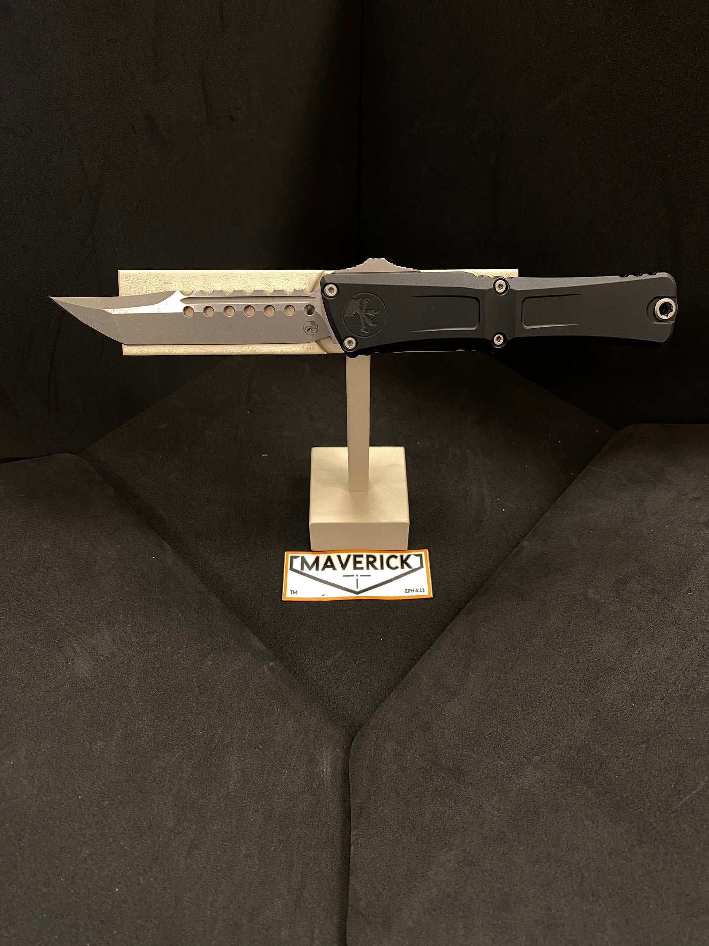 Microtech Combat Troodon - Gen III Signature Series Hellhound Apocalyptic Standard Black Handle