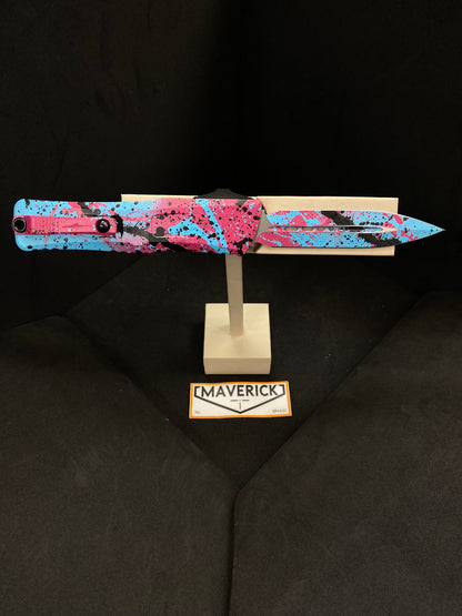 Microtech Combat Troodon - D/E Gen III Signature Series Light Blue/Pink Black Splatter