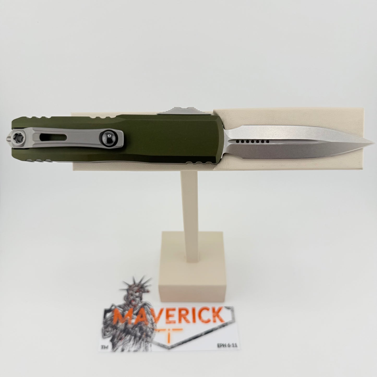 Microtech UTX-85 - D/E Gen IV Stonewash Standard Blade OD Green Handle
