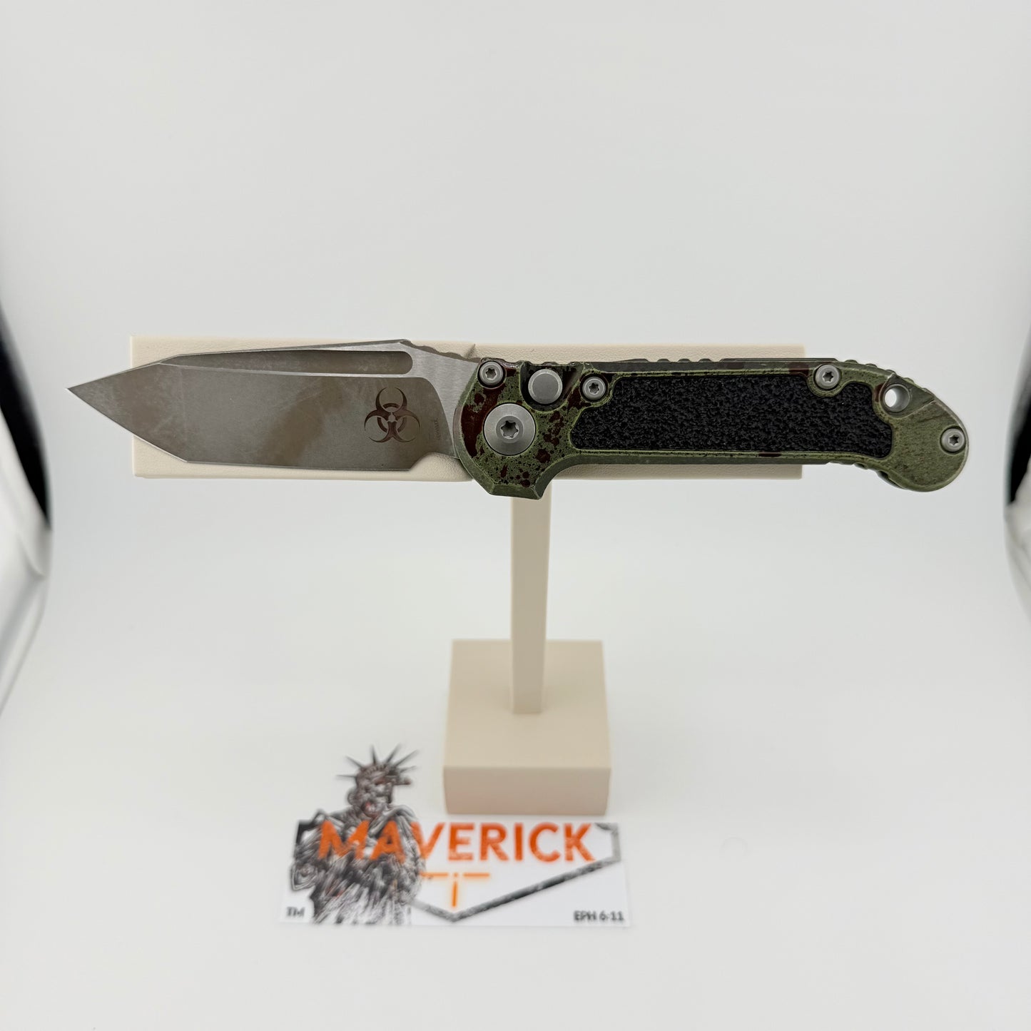 Microtech L.U.D.T - Gen III Signature Series Outbreak