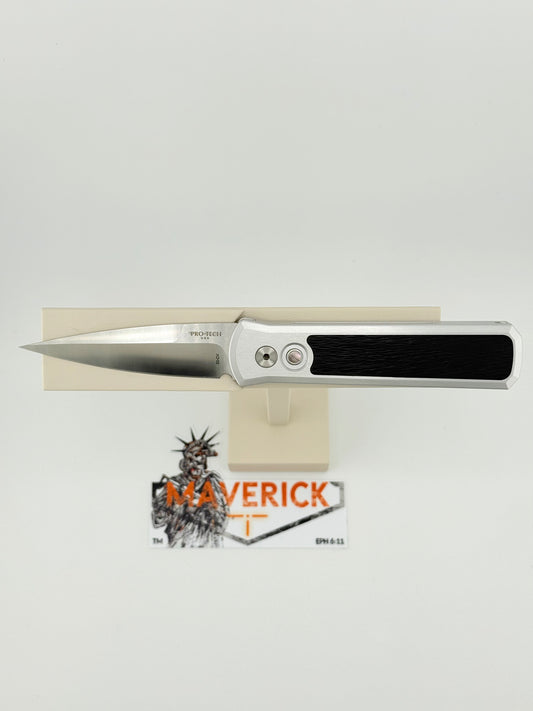 Pro-Tech Godson - Silver Handle with Crosscut Carbon Fiber Inlay, Black Lip Pearl Button