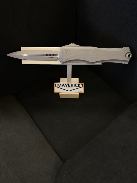 Microtech Hera II - D/E Apocalyptic Standard Blade Natural Clear Handle