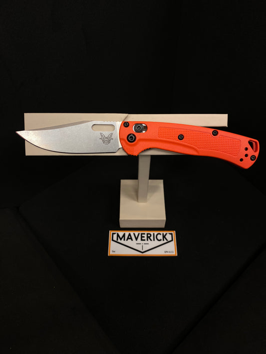 Benchmade Mini Taggedout - CPM-154 Manual Open