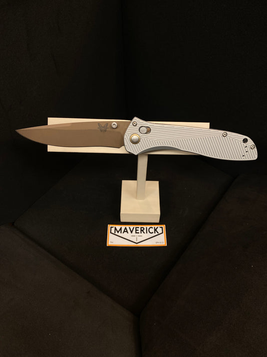 Benchmade Seven / Ten - CPM-S90V Manual Open