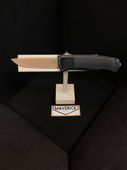 Benchmade Shootout - CPM-Cruwear Auto Open